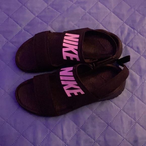 Nike sandals - Picture 2 of 3